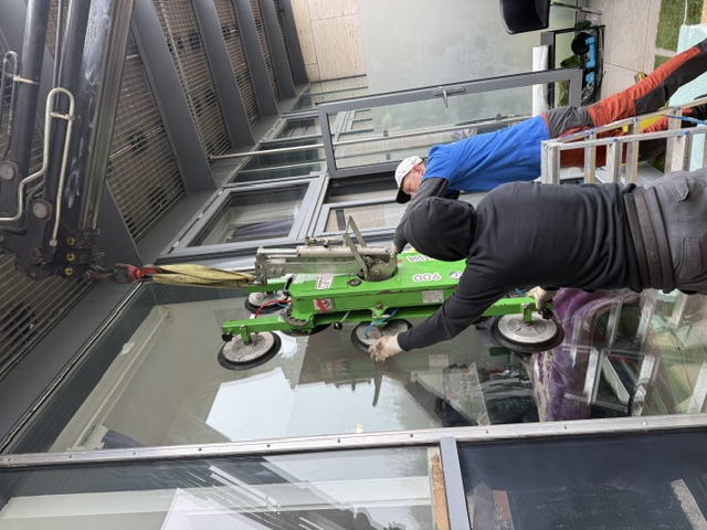 About Hampton Glazing